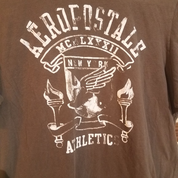 Aéropostale New York Logo Graphic Tee